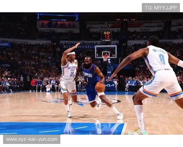 哈登和伦纳德缺阵，快船在对阵太阳时无力反击，哈登联手伦纳德